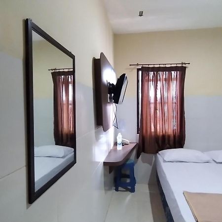 Golden Inn Ambon Exterior photo